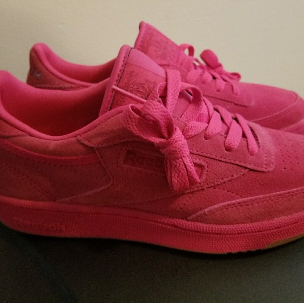 Reebok kids 3.5 adult 5 pink brand new